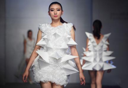 英國的服裝設(shè)計專業(yè)怎么樣？