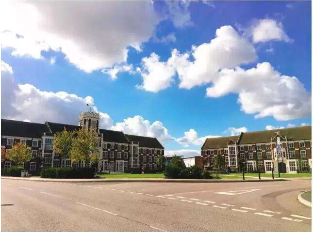 拉夫堡大學(xué)世界排名怎么樣？
