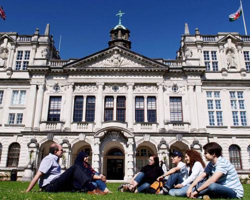 英國金斯頓大學(xué)排名及申請要求
