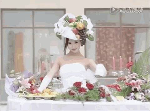 1543808158130972.gif