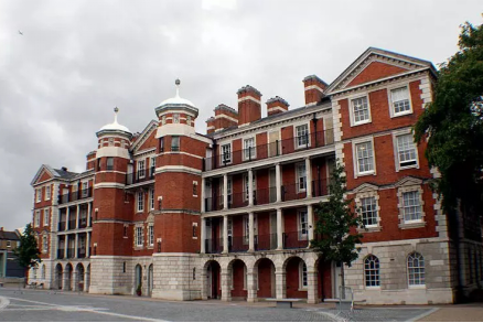 倫敦藝術大學學費及其他費用詳解