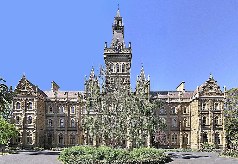 墨爾本大學(xué)研究生有開(kāi)設(shè)交互設(shè)計(jì)專(zhuān)業(yè)嗎