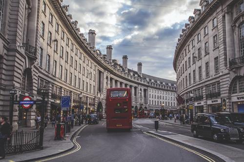 英國視覺傳達(dá)專業(yè)留學(xué)院校