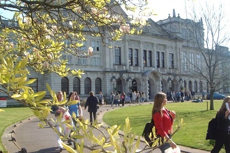 英國卡迪夫大學學費及申請條件解析