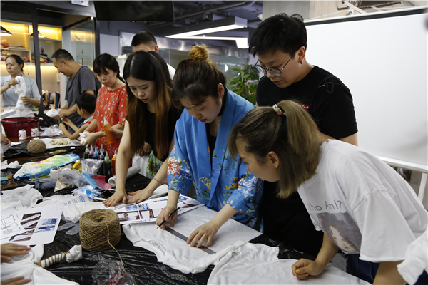 英國藝術留學中介多少錢？一般怎么收費？