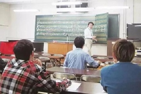 日本音樂(lè)留學(xué)費(fèi)用大概多少？