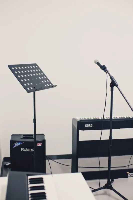 音樂留學(xué)讀研，如何擇校？英美pk哪家強！