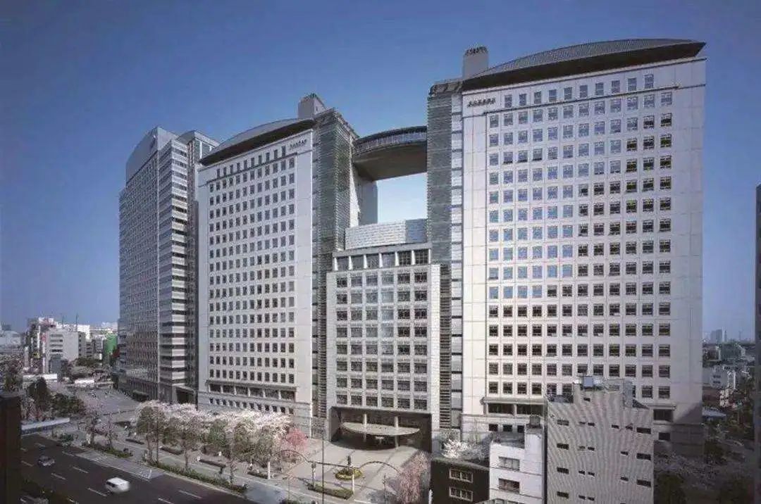 日本文化服裝學(xué)院世界排名第幾？