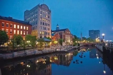 羅德島設(shè)計學(xué)院厲害嗎_在哪個城市？