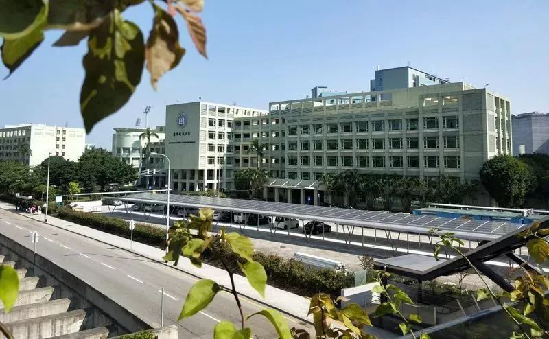 澳門科技大學藝術生一年費用多少？