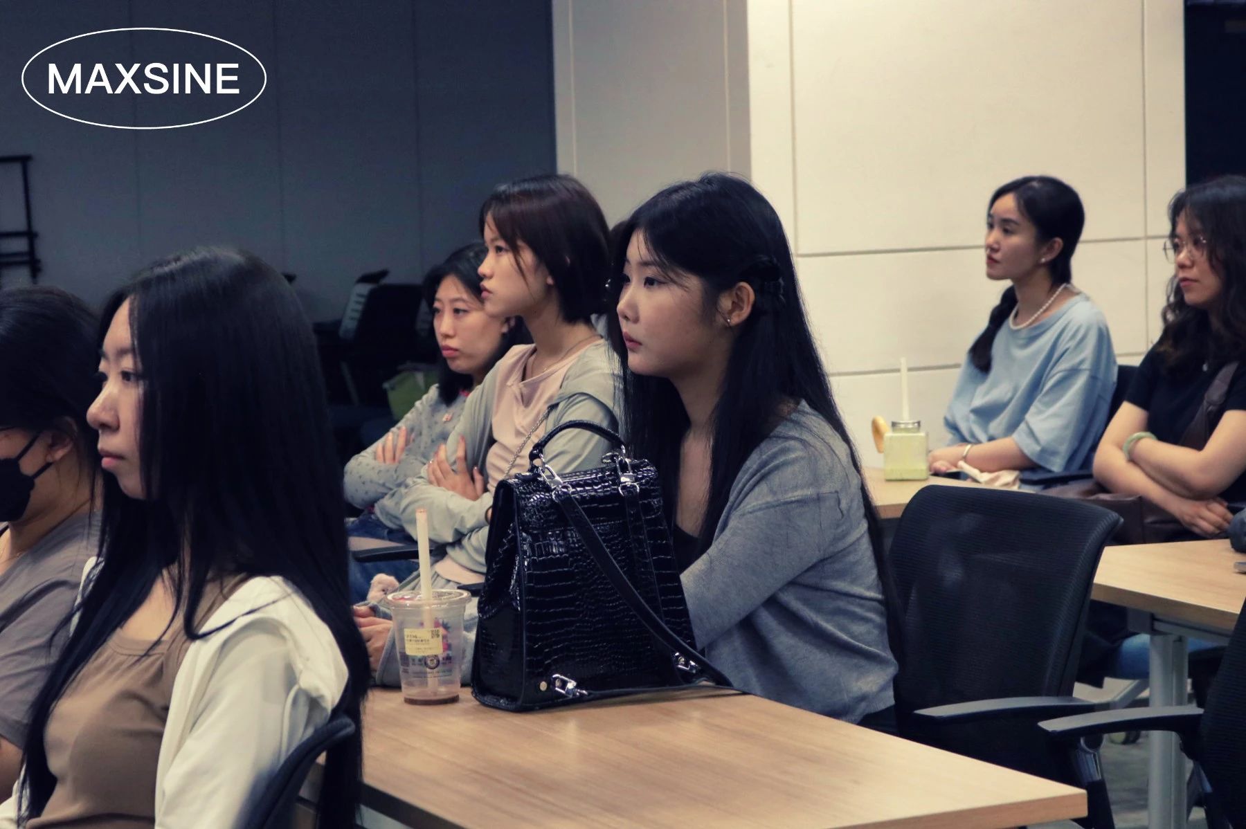OPEN DAY | 美行思遠夏日研學(xué)團走進完美世界，體驗值拉滿！