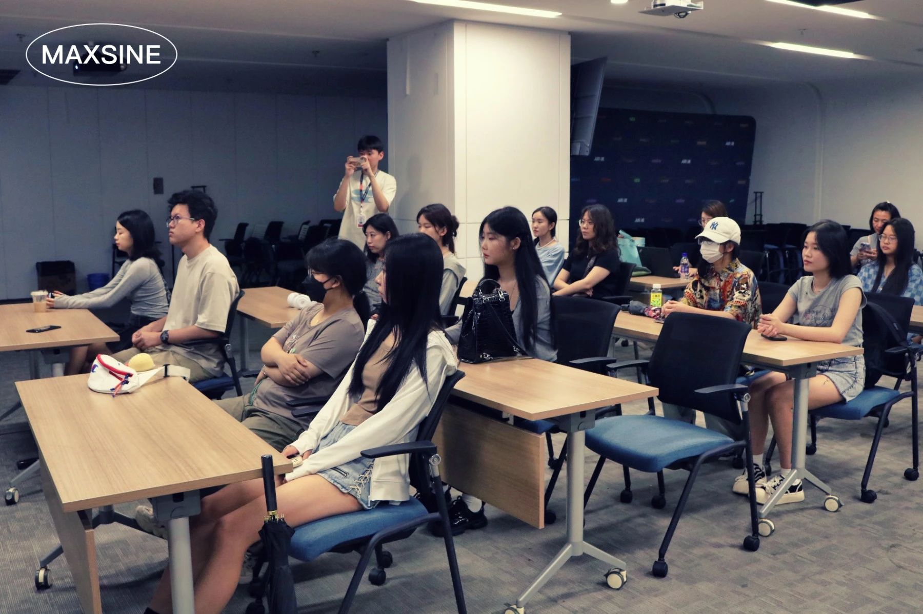 OPEN DAY | 美行思遠夏日研學(xué)團走進完美世界，體驗值拉滿！