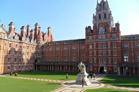 英國倫敦皇家霍洛威大學(xué)世界排名第幾？