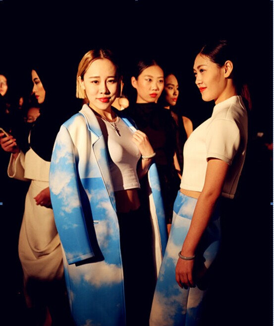 【VOGUE秀】露天秀場(chǎng) 遇見偏執(zhí)的設(shè)計(jì)夢(mèng)想